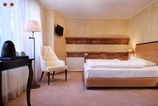 Отель Romantic Boutique Hotel & Spa Паневежис Номер эконом-класса с 2 отдельными кроватями и доступом в спа-центр-5
